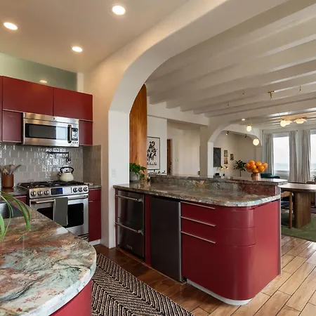 Ocean-View 1Br Condo In Historic Cooper Arms-3